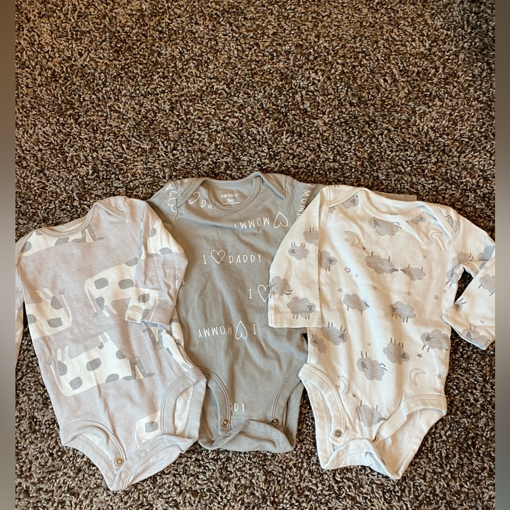 3 month long sleeve onesie set